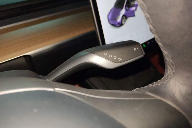 Used Tesla Model Y 2021 Long-Range All-Wheel-Drive Version Gear Lever