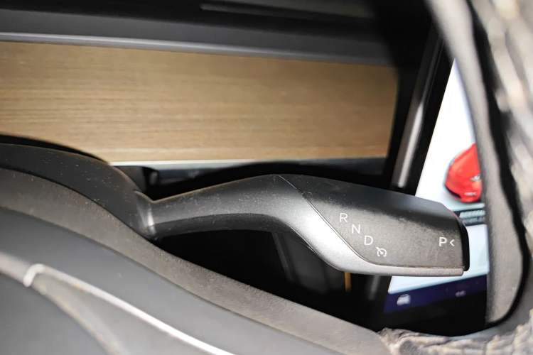 Used Tesla Model Y 2021 Standard Range Rear-Wheel Drive Version Gear Lever