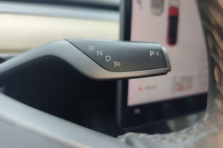 Used Tesla Model Y 2021 Long-Range All-Wheel-Drive Version 3D7 Gear Lever