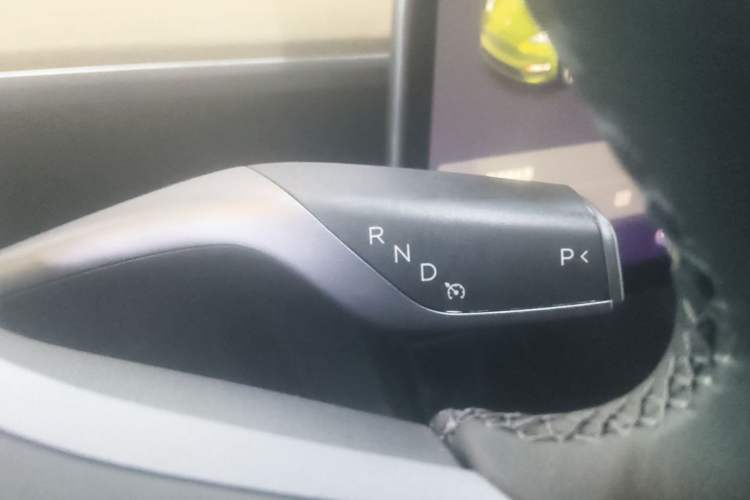 Used Tesla Model Y 2021 Long-Range All-Wheel-Drive Version Gear Lever