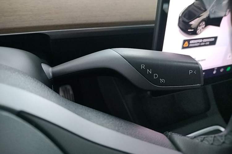 Used Tesla Model Y 2021 Standard Range Rear-Wheel Drive Version Gear Lever