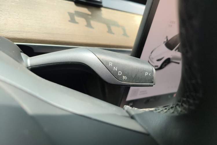 Used Tesla Model Y 2021 Standard Range Rear-Wheel Drive Version Gear Lever