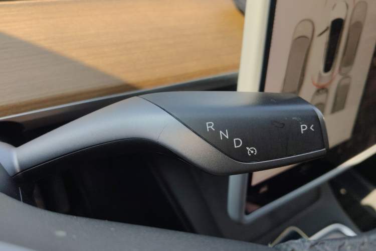 Used Tesla Model Y 2021 Standard Range Rear-Wheel Drive Version Gear Lever