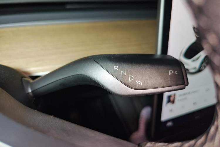 Used Tesla Model Y 2021 Standard Range Rear-Wheel Drive Version Gear Lever