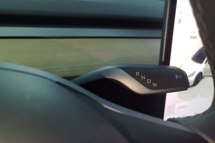 Used Tesla Model Y 2021 Revised Version 2 Long-Range All-Wheel-Drive Edition Gear Lever