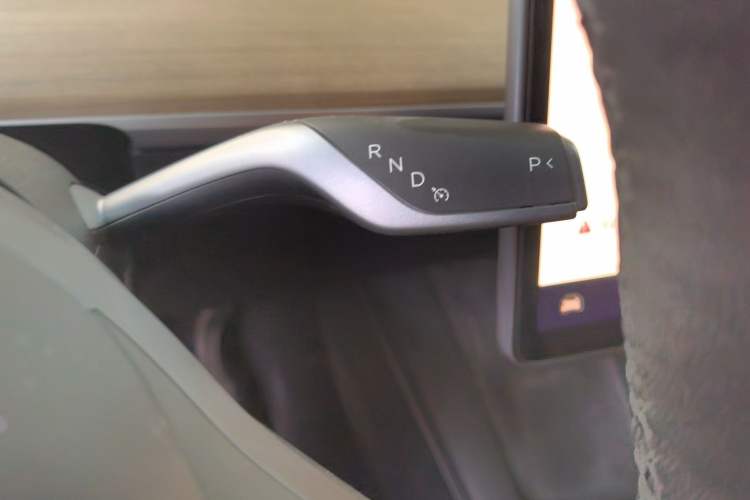 Used Tesla Model Y 2021 Long-Range All-Wheel-Drive Version Gear Lever