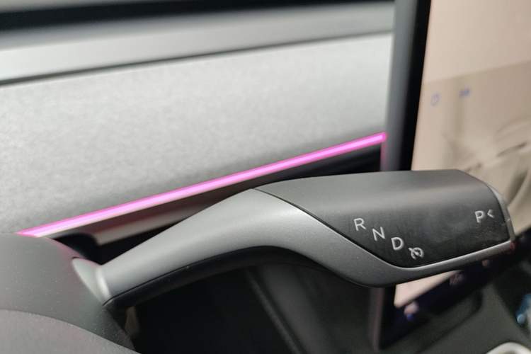 Used Tesla Model Y 2021 Performance High-Performance All-Wheel-Drive Version Gear Lever
