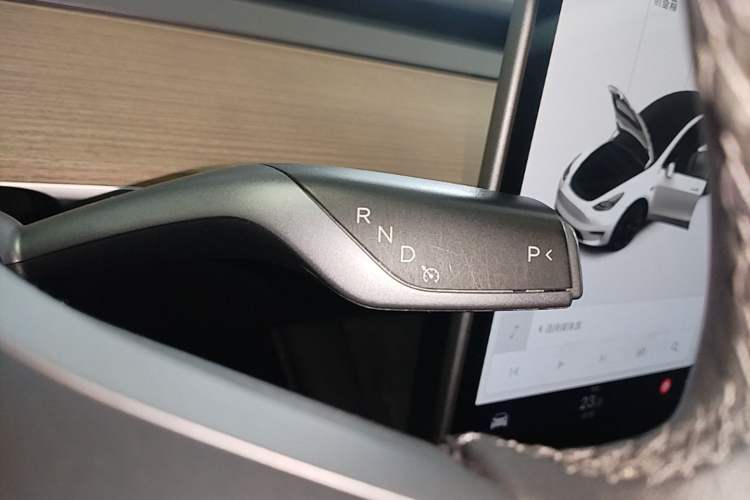 Used Tesla Model Y 2021 Long-Range All-Wheel-Drive Version 3D7 Gear Lever