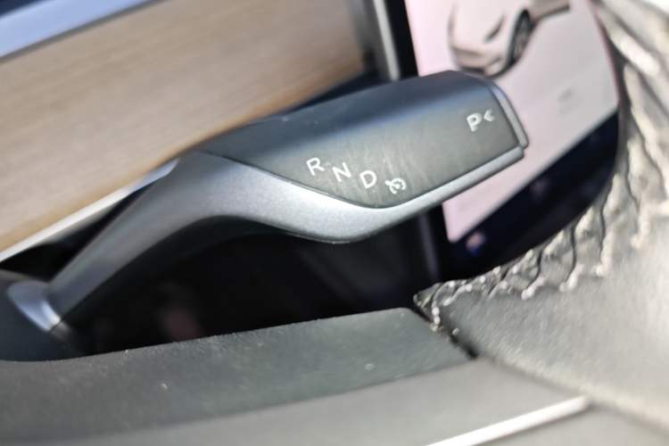 Used Tesla Model Y 2021 Standard Range Rear-Wheel Drive Version Gear Lever
