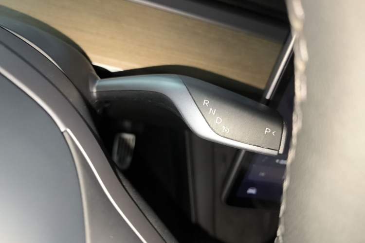 Used Tesla Model Y 2021 Long-Range All-Wheel-Drive Version Gear Lever