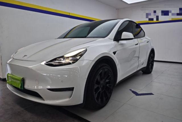 Used Tesla Model Y 2021 Long-Range All-Wheel-Drive Version