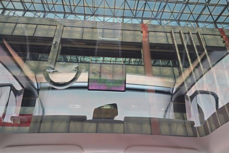 Used Tesla Model Y 2021 Standard Range Rear-Wheel Drive Version Headliner