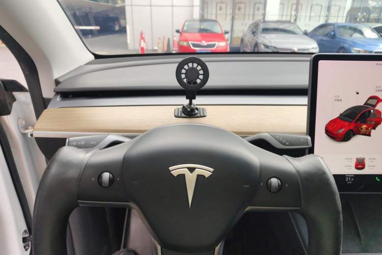 Used Tesla Model Y 2021 Long-Range All-Wheel-Drive Version Instrument Cluster