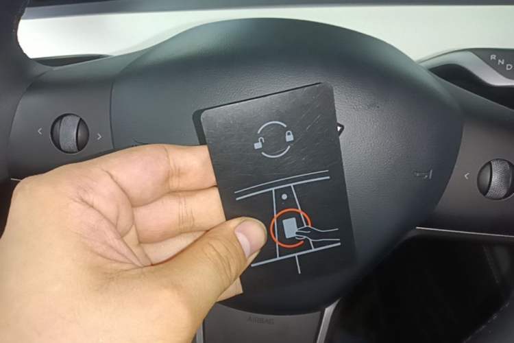 Used Tesla Model Y 2021 Long-Range All-Wheel-Drive Version 3D7 Interior 1