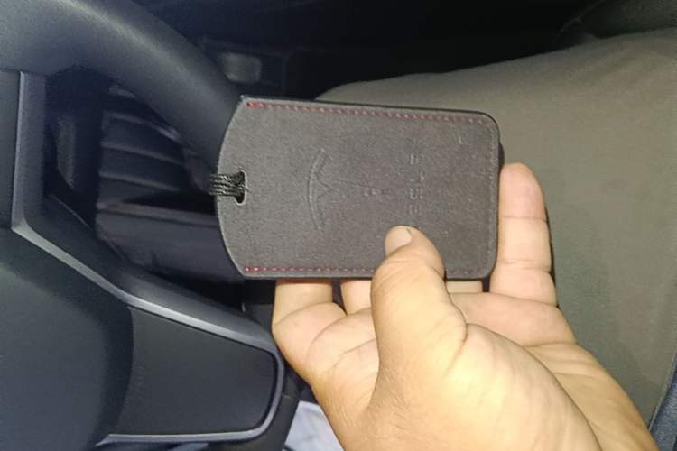 Used Tesla Model Y 2021 Standard Range Rear-Wheel Drive Version Interior 1