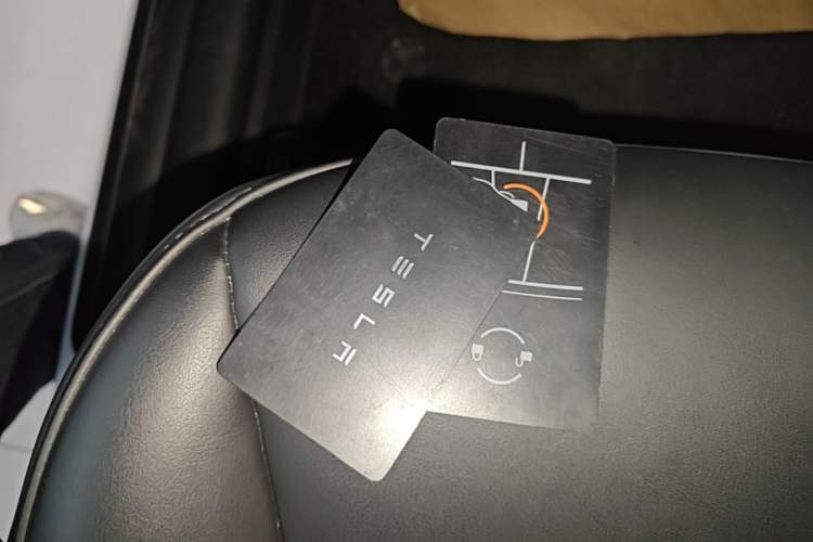 Used Tesla Model Y 2021 Revised Version 2 Long-Range All-Wheel-Drive Edition Interior 1