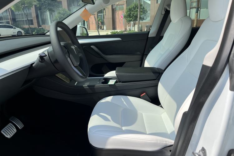 Used Tesla Model Y 2021 Performance High-Performance All-Wheel-Drive Version Interior 2