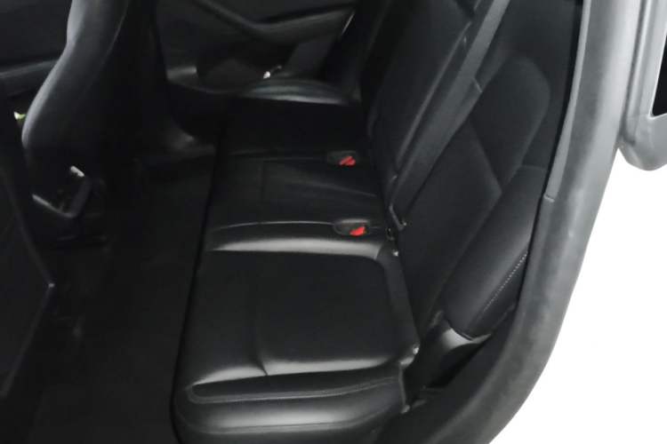 Used Tesla Model Y 2021 Standard Range Rear-Wheel Drive Version Interior 4