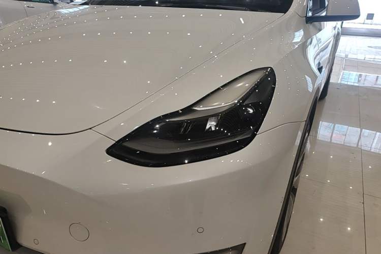 Used Tesla Model Y 2021 Standard Range Rear-Wheel Drive Version Left Front Headlight