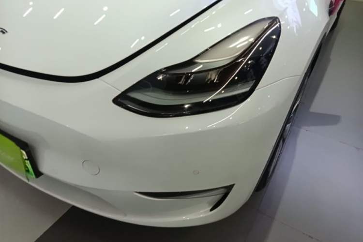 Used Tesla Model Y 2021 Standard Range Rear-Wheel Drive Version Left Front Headlight