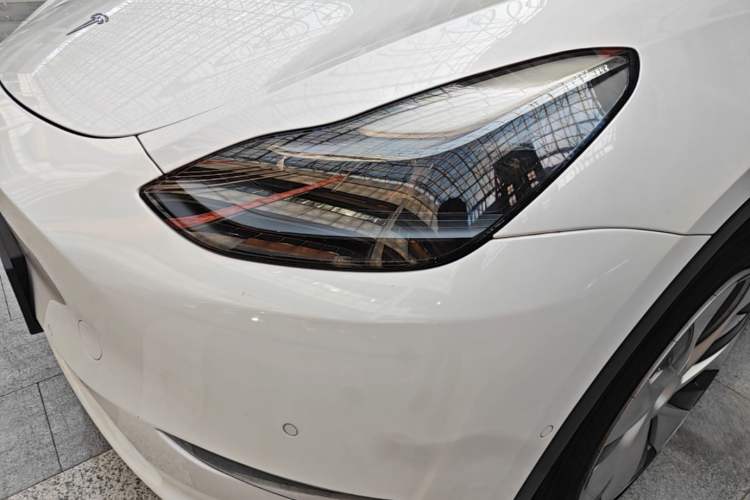 Used Tesla Model Y 2021 Standard Range Rear-Wheel Drive Version Left Front Headlight