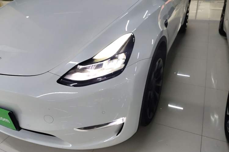 Used Tesla Model Y 2021 Long-Range All-Wheel-Drive Version Left Front Headlight
