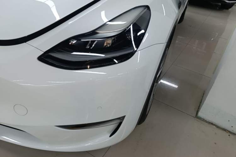 Used Tesla Model Y 2021 Standard Range Rear-Wheel Drive Version Left Front Headlight