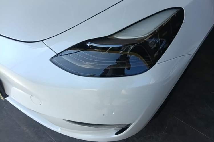 Used Tesla Model Y 2021 Standard Range Rear-Wheel Drive Version Left Front Headlight