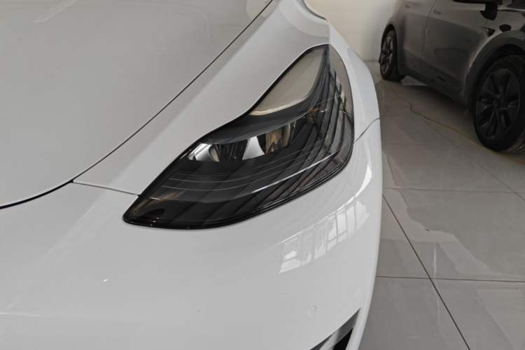 Used Tesla Model Y 2021 Long-Range All-Wheel-Drive Version Left Front Headlight