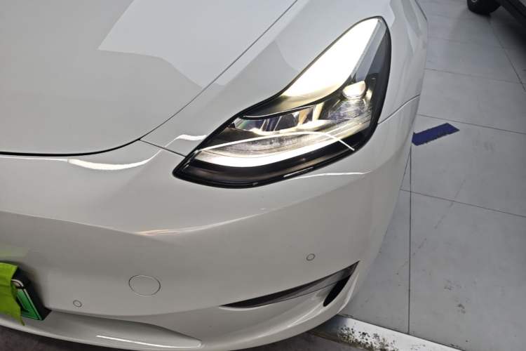 Used Tesla Model Y 2021 Long-Range All-Wheel-Drive Version Left Front Headlight