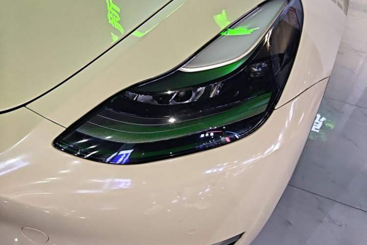Used Tesla Model Y 2021 Standard Range Rear-Wheel Drive Version Left Front Headlight