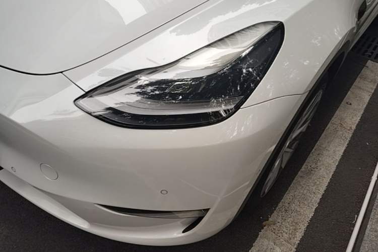 Used Tesla Model Y 2021 Standard Range Rear-Wheel Drive Version Left Front Headlight