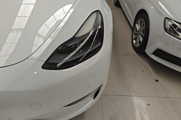 Used Tesla Model Y 2021 Standard Range Rear-Wheel Drive Version Left Front Headlight