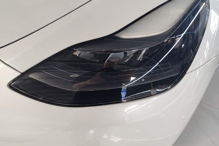 Used Tesla Model Y 2021 Long-Range All-Wheel-Drive Version 3D7 Left Front Headlight
