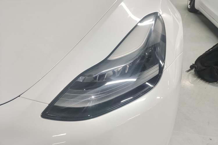 Used Tesla Model Y 2021 Long-Range All-Wheel-Drive Version 3D7 Left Front Headlight
