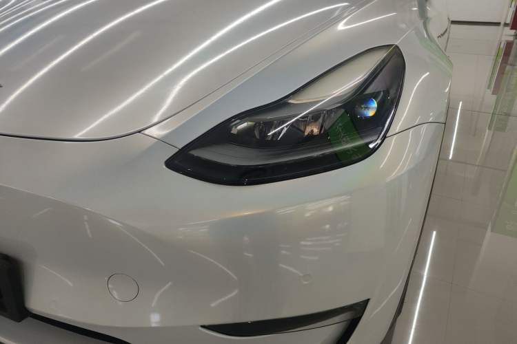 Used Tesla Model Y 2021 Standard Range Rear-Wheel Drive Version Left Front Headlight
