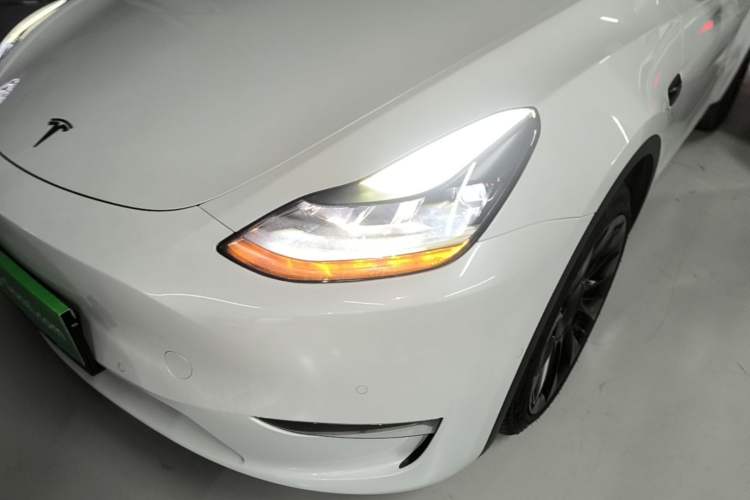 Used Tesla Model Y 2021 Long-Range All-Wheel-Drive Version Left Front Headlight