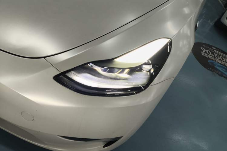 Used Tesla Model Y 2021 Standard Range Rear-Wheel Drive Version Left Front Headlight