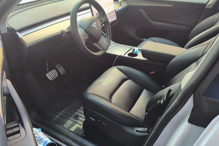 Used Tesla Model Y 2021 Performance High-Performance All-Wheel-Drive Version Left Front Seat