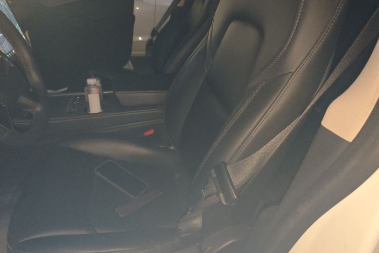 Used Tesla Model Y 2021 Standard Range Rear-Wheel Drive Version Left Front Seat