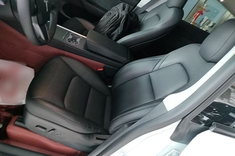 Used Tesla Model Y 2021 Long-Range All-Wheel-Drive Version 3D7 Left Front Seat