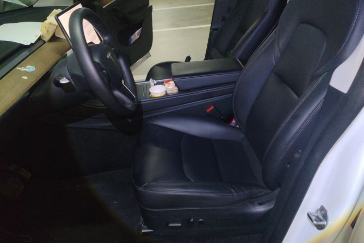 Used Tesla Model Y 2021 Standard Range Rear-Wheel Drive Version Left Front Seat