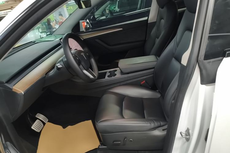 Used Tesla Model Y 2021 Performance High-Performance All-Wheel-Drive Version Left Front Seat