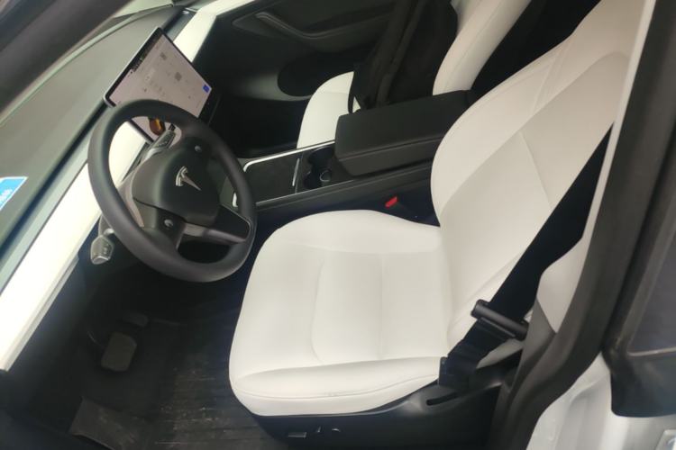 Used Tesla Model Y 2021 Long-Range All-Wheel-Drive Version 3D7 Left Front Seat