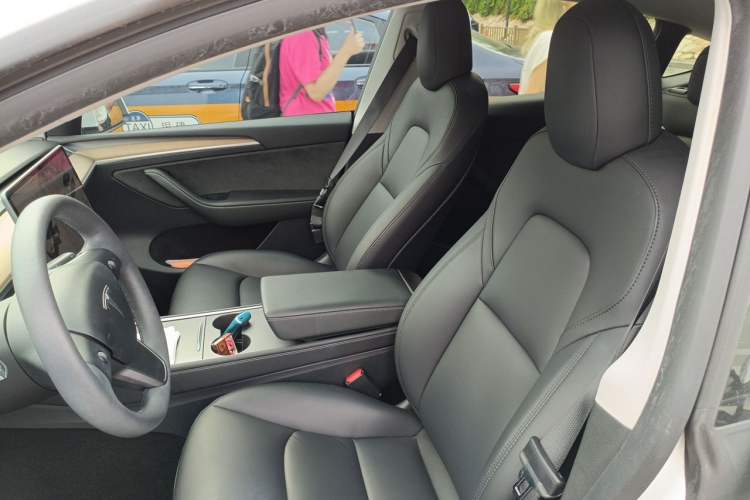 Used Tesla Model Y 2021 Long-Range All-Wheel-Drive Version 3D7 Left Front Seat