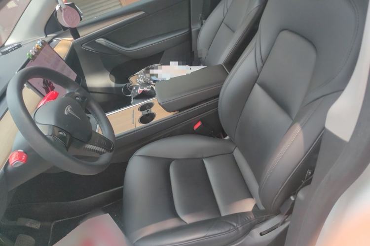 Used Tesla Model Y 2021 Long-Range All-Wheel-Drive Version Left Front Seat