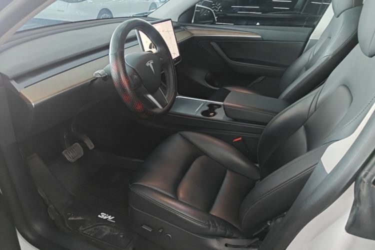 Used Tesla Model Y 2021 Long-Range All-Wheel-Drive Version Left Front Seat