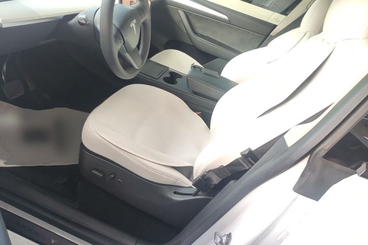 Used Tesla Model Y 2021 Long-Range All-Wheel-Drive Version 3D7 Left Front Seat