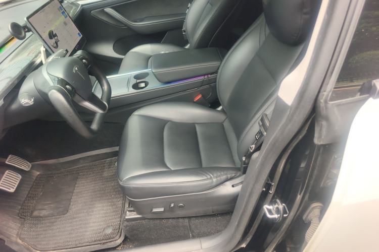 Used Tesla Model Y 2021 Standard Range Rear-Wheel Drive Version Left Front Seat