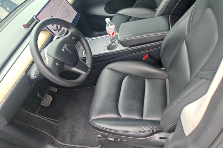 Used Tesla Model Y 2021 Long-Range All-Wheel-Drive Version 3D7 Left Front Seat